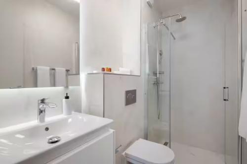 9f9f4f18-e009-42f5-92ca-638e3d934a09