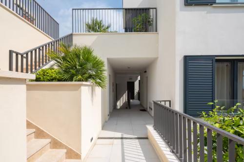 d1ab77e6-5a25-4e8d-ba24-2b2e940d58e2